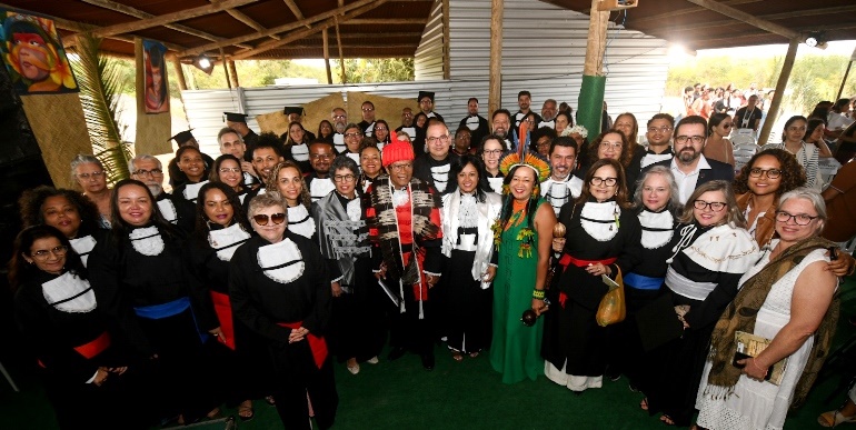 44 conselheiros do Consu e convidados foram recebidos pela comunidade Payayá para sessão solene.