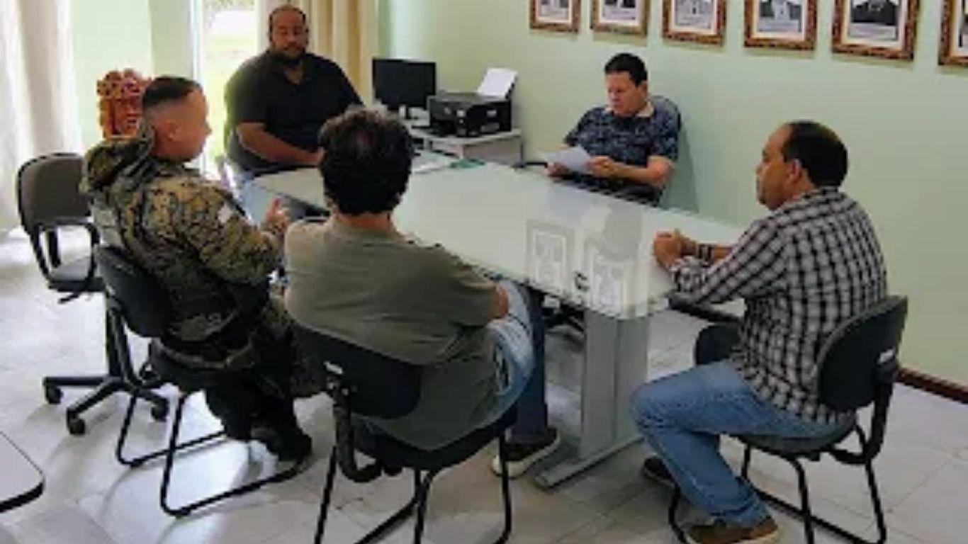 Xique Xique: VEREADORES DISCUTEM PROJETO QUE AUTORIZA DOAÇÃO DE TERRENO PARA INSTALAÇÃO DA SEDE DA CIPE-SEMIÁRIDO.