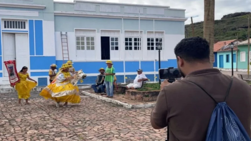 Estudante de Jornalismo da UESB é finalista de seleção para o Profissão Repórter do Fantástico