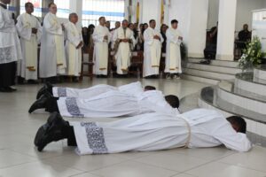 UMA DIOCESE REUNIDA PARA TESTEMUNHAR E CELEBRAR A GRAÇA DE DEUS
