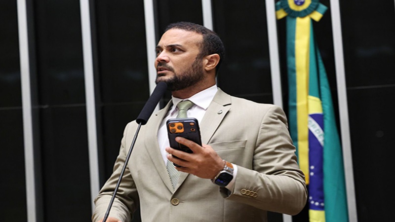 Capitão Alden e outros dois deputados do PL são ‘laranjas’ de Valdemar em emendas com suspeita de desvio, diz jornal