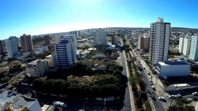 Vitória da Conquista cria 1.182 empregos com carteira assinada no primeiro semestre de 2026