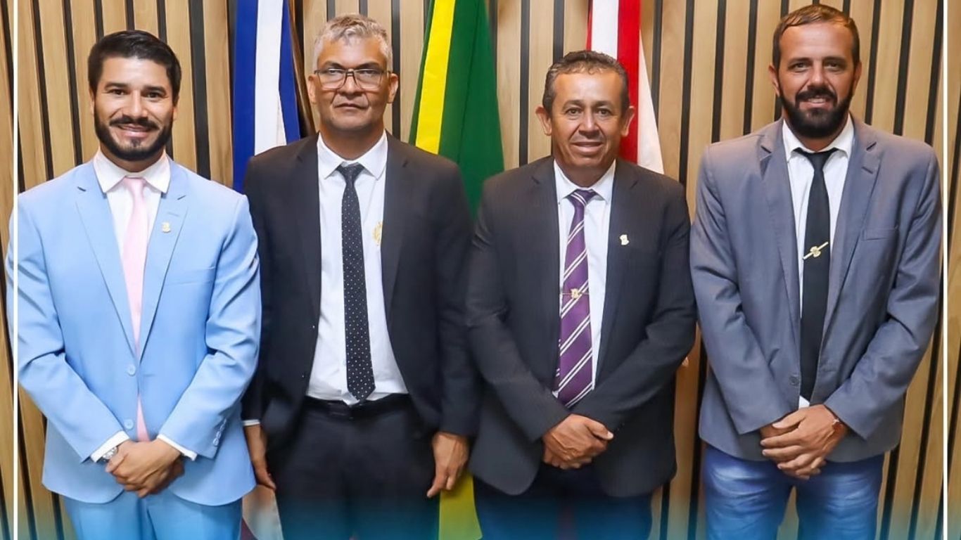 ELEITA A MESA DIRETORA DA CÂMARA MUNICIPAL DE MORRO DO CHAPÉU PARA O BIÊNIO 2027/2028